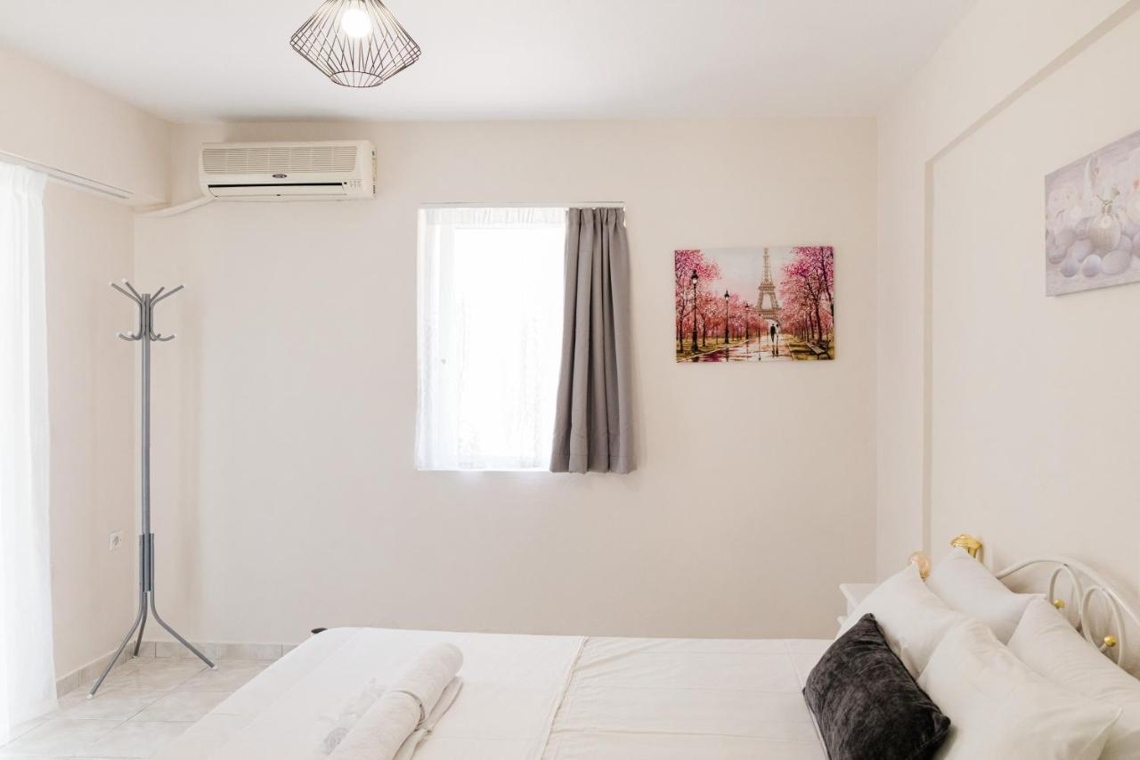 Alexandros Luxury Apartments Nydri Ngoại thất bức ảnh